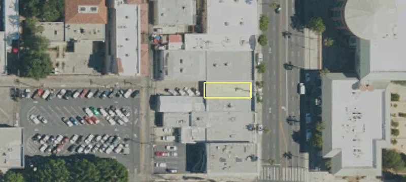 6263 Van Nuys Blvd