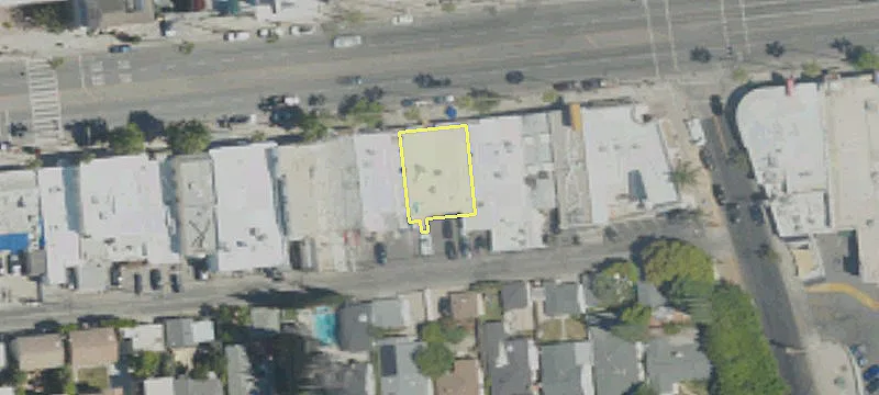 12186 Ventura Blvd