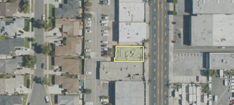 14017 Van Ness Ave