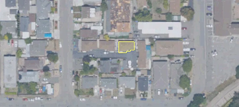 15622 Tracy St