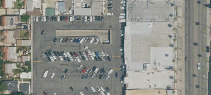 6655 Van Nuys Blvd