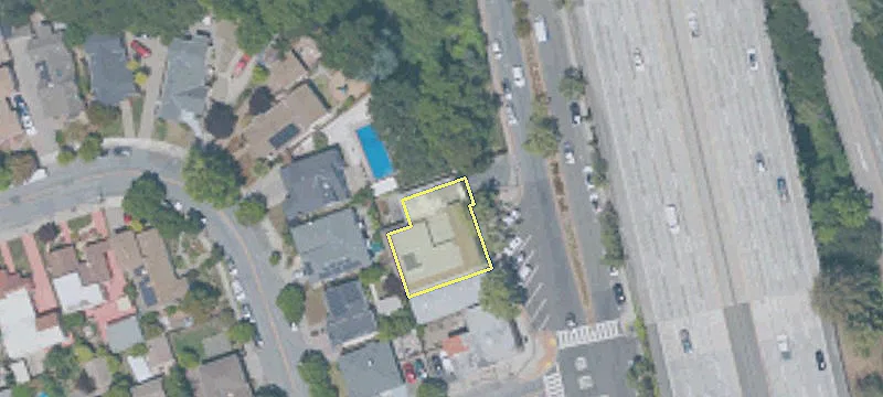 1103 Macarthur Blvd