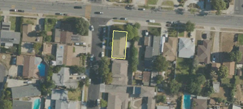 1174 Del Valle Ave