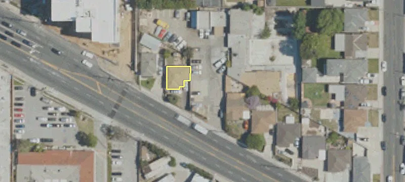 2431 Lomita Blvd