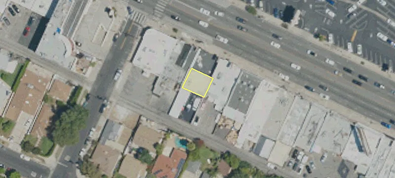 17964 Ventura Blvd