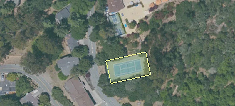 2400 Manzanita Dr