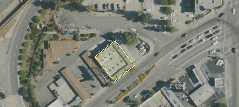 3871 Colorado Blvd