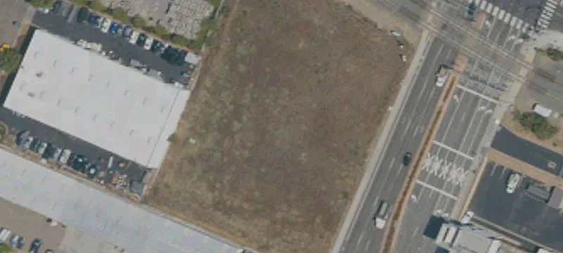200 Las Posas Rd