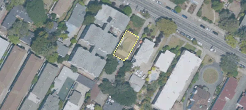 2026 Santa Clara Ave