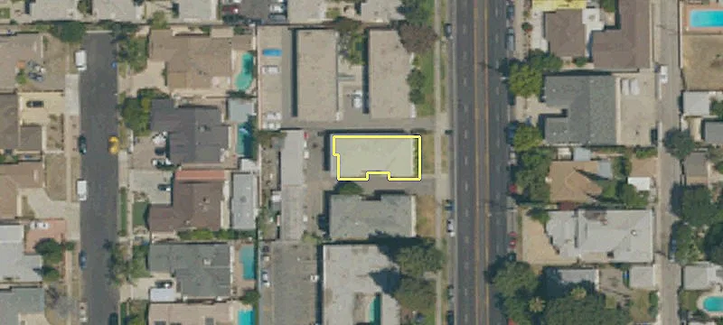7107 Coldwater Cyn Ave