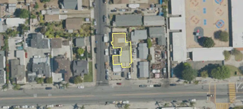 725 Gardena Blvd