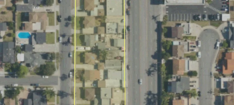 16529 Lakewood Blvd