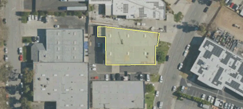 10015 Freeman Ave