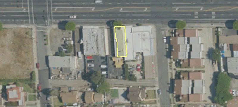 1028 Compton Blvd