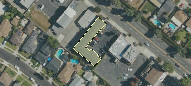 11140 Whittier Blvd