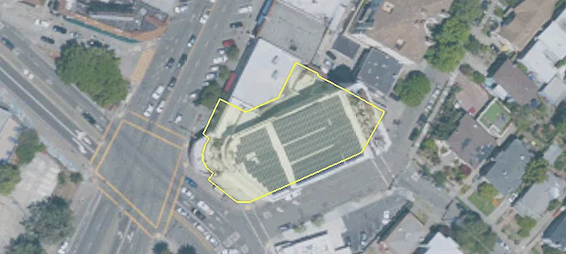 3200 Grand Ave