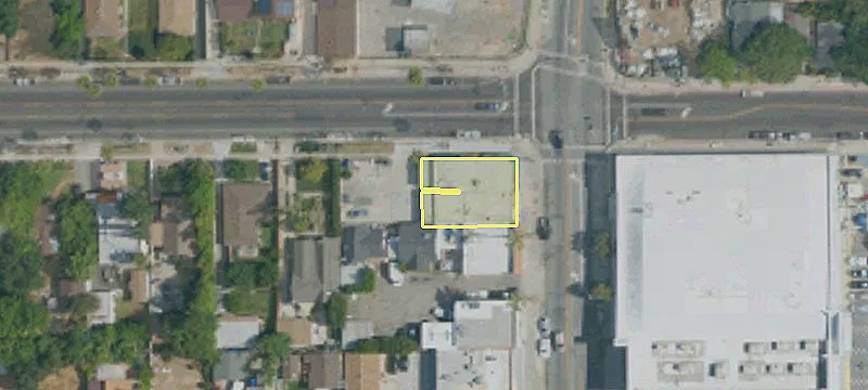 2421 Lincoln Ave