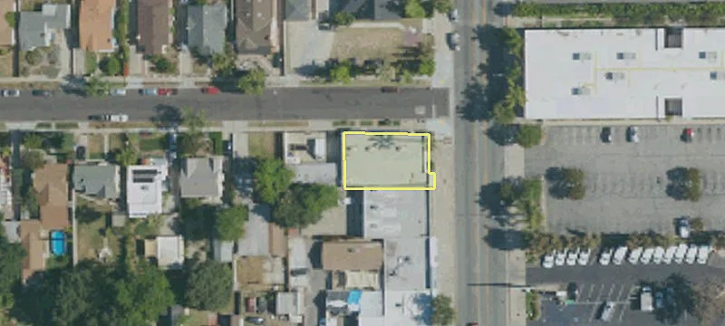 2369 Lincoln Ave