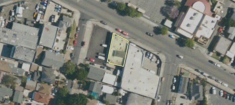 906 Jefferson Blvd