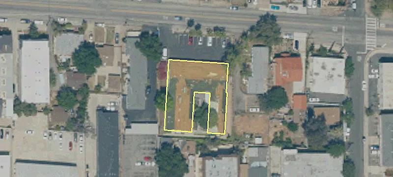 10117 Tujunga Cyn Blvd