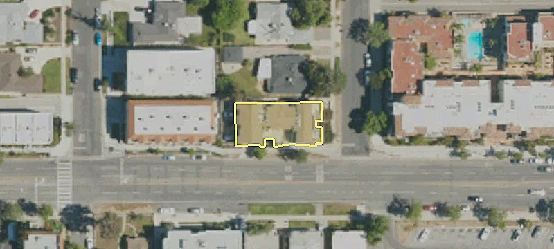 14931 Magnolia Blvd