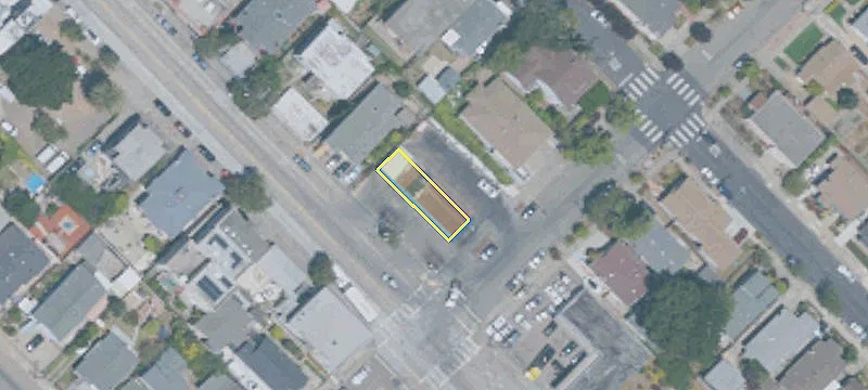 3092 Macarthur Blvd