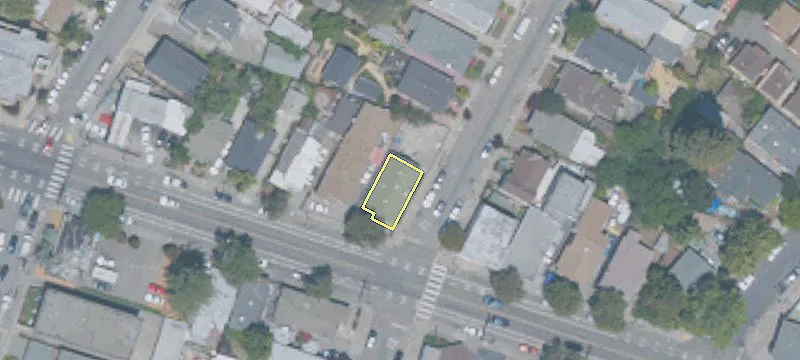 2548 Macarthur Blvd