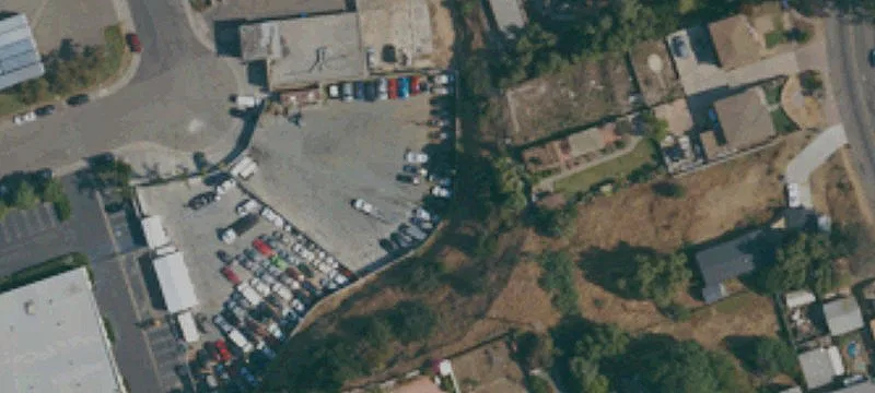 260 Trousdale Dr