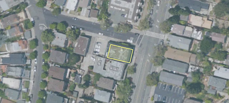 1333 Grand Ave
