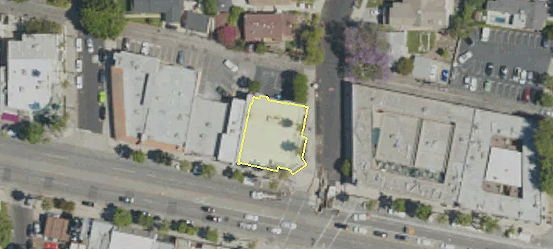 13501 Ventura Blvd