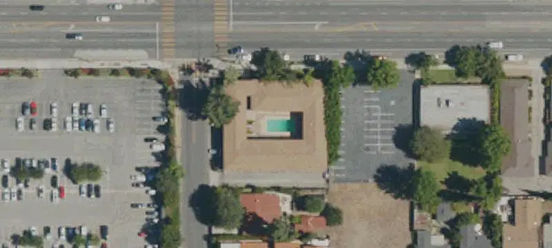 13060 Burbank Blvd