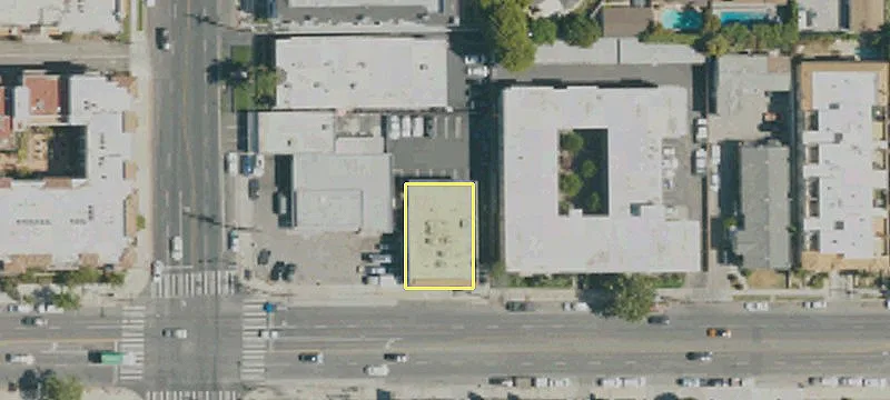 14847 Magnolia Blvd