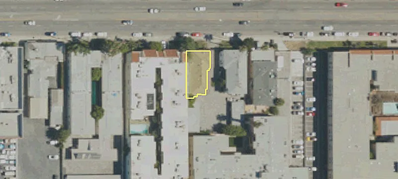 14416 Magnolia Blvd