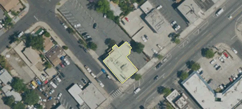 13657 Van Nuys Blvd