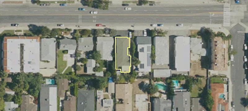 14728 Magnolia Blvd
