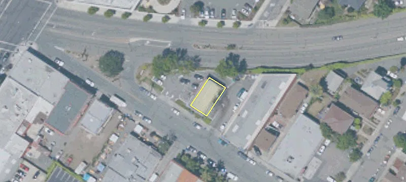 2425 Lincoln Ave
