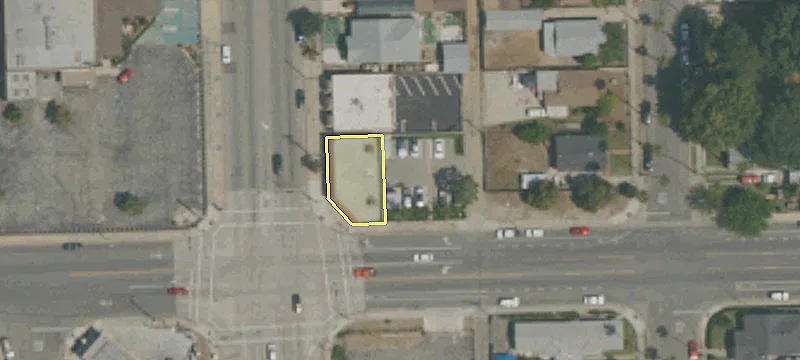 324 Towne Ave