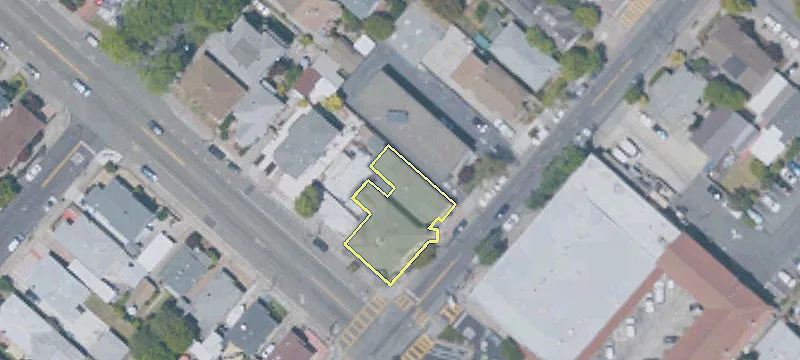 1307 High St