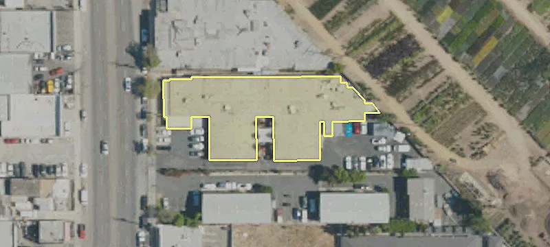 6120 Vineland Ave
