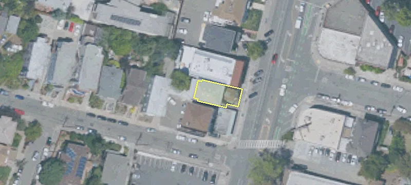 3909 Grand Ave