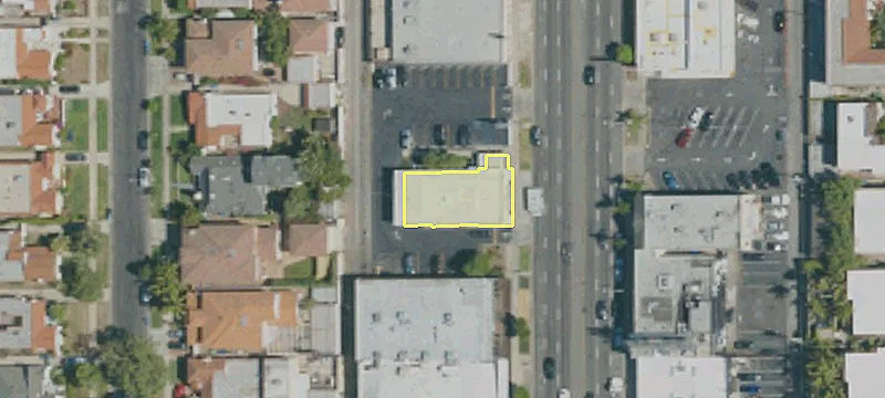 449 La Brea Ave