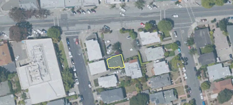1660 Solano Ave