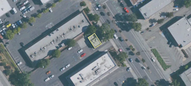 6998 Vlg Pkwy