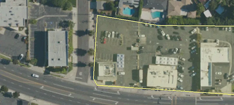 16347 Whittier Blvd