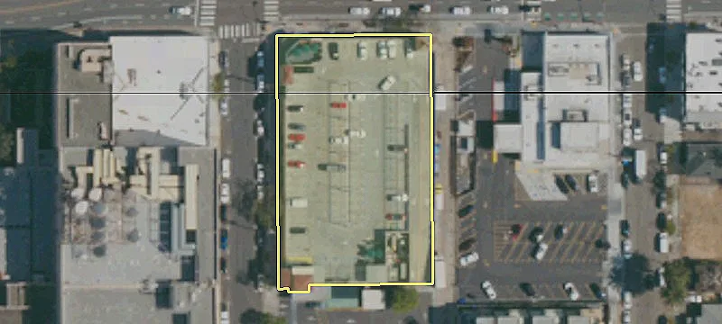 711 University Ave