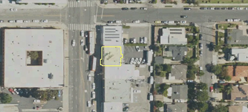 4854 Van Nuys Blvd
