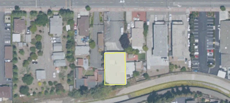 221 Lewelling Blvd