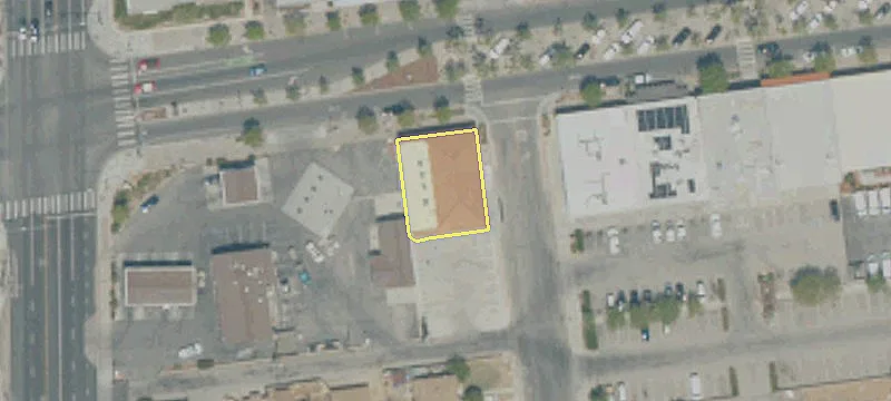 902 Lancaster Blvd
