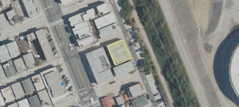 4005 Crst Dr