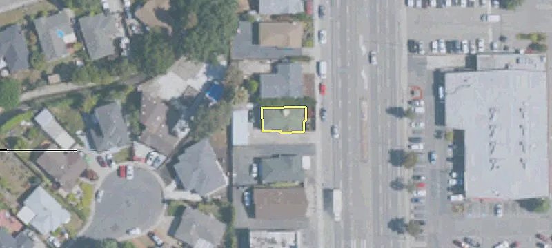 22195 Redwood Rd